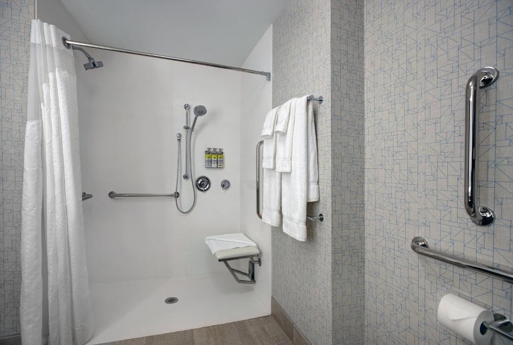 King Suite - Disability Access interior